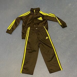 Adidas Kids Black and Bright Yellow Set